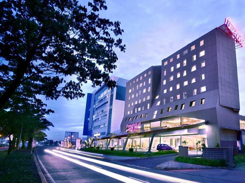 Fame Hotel Gading Serpong Tangerang Luaran gambar