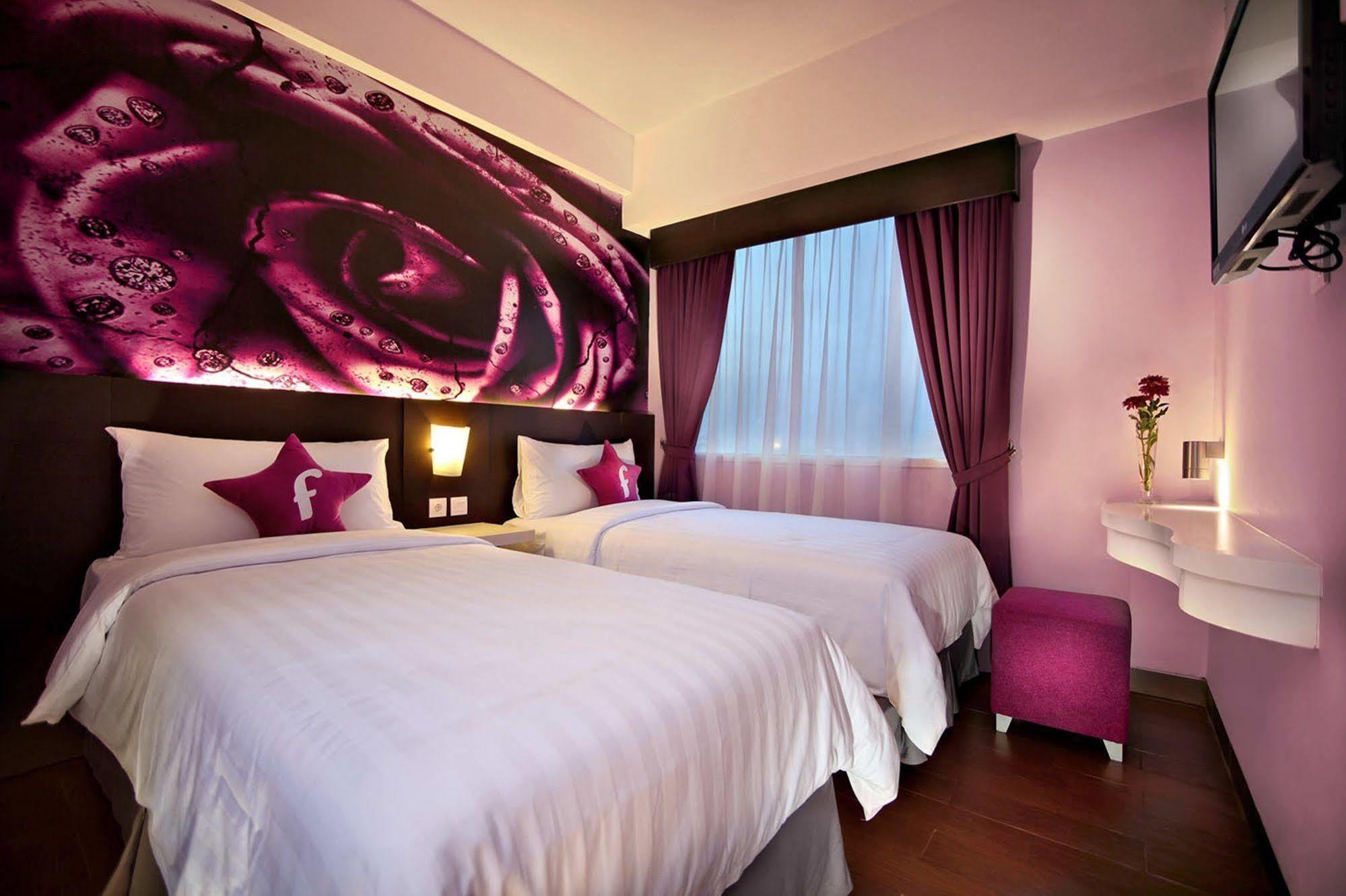 Fame Hotel Gading Serpong Tangerang Luaran gambar