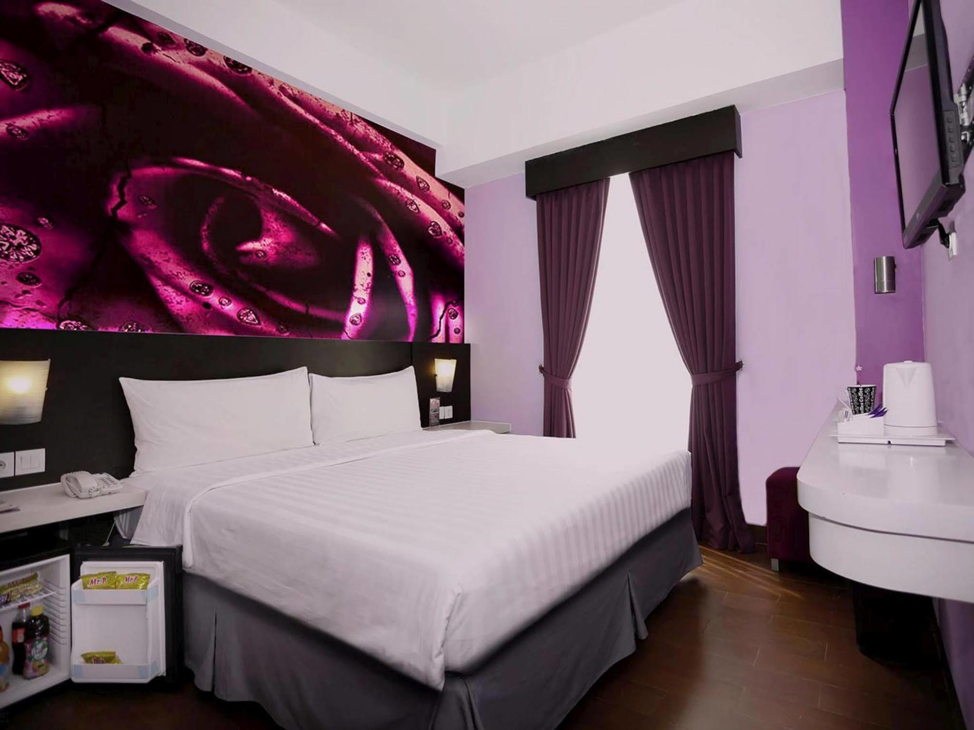 Fame Hotel Gading Serpong Tangerang Luaran gambar